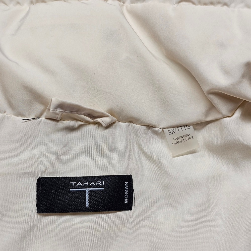 Tahari Puffer Vest Womens 3X Cream Insulated Regular Fit Drawcord Hood Full‎ Zip - Picture 8 of 14